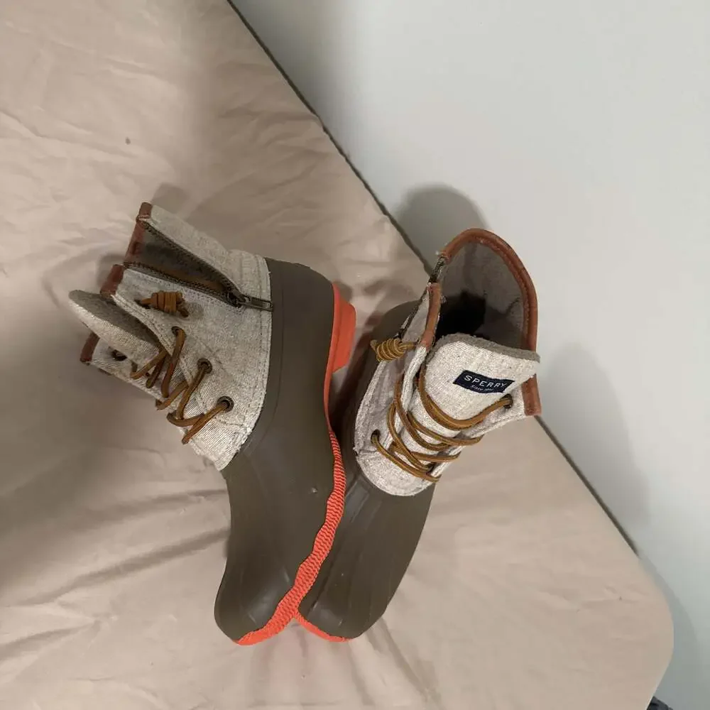Sperry duckboots, only worn a few times. Cream,... - Picture 1 of 1